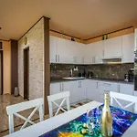 Riverside Forest & شقة Chl'aba