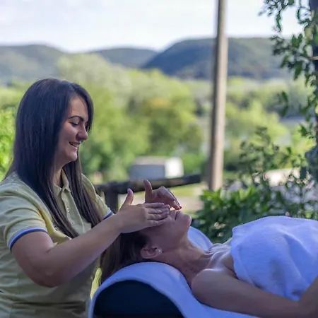 Riverside Forest & Chl'aba