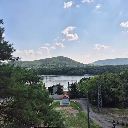 Апартаменты Riverside Forest &