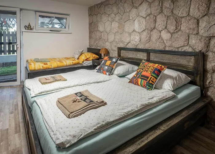 Riverside Forest & Daire