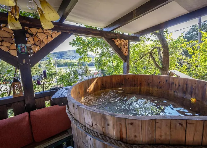 Riverside Forest & *