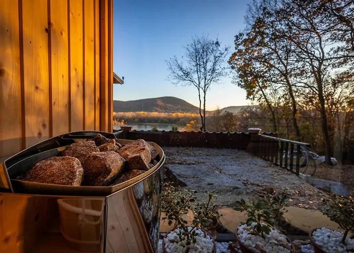 Daire Riverside Forest & Chl'aba